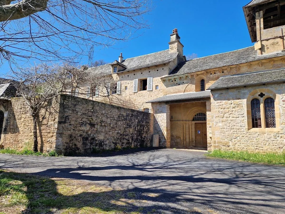 אסטנג Gite De Montrepos - Ancien Presbytere Xviie Siecle צרפת